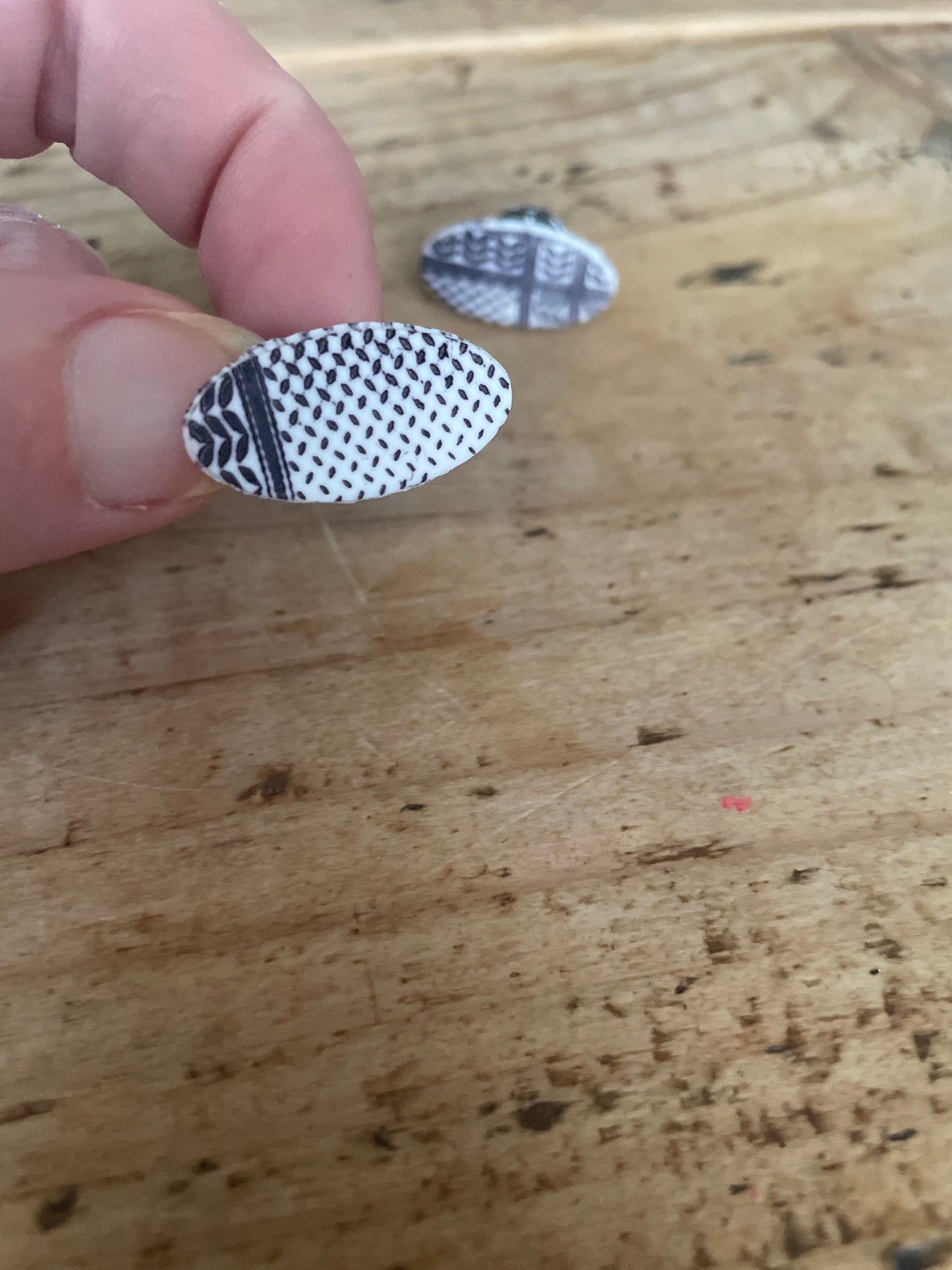 Handmade Clay Palestinian Keffiyeh Badges for Alaa